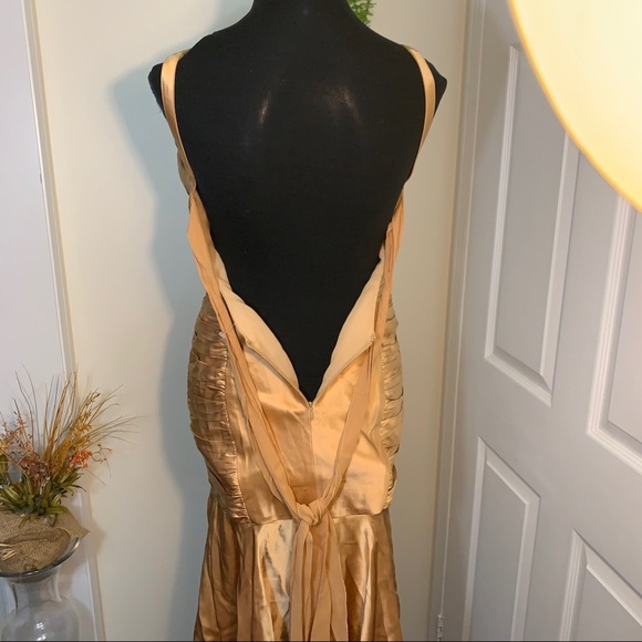 Dina Barel Soft Gold Tone Silk Flattering Dress - Picture 11 of 16